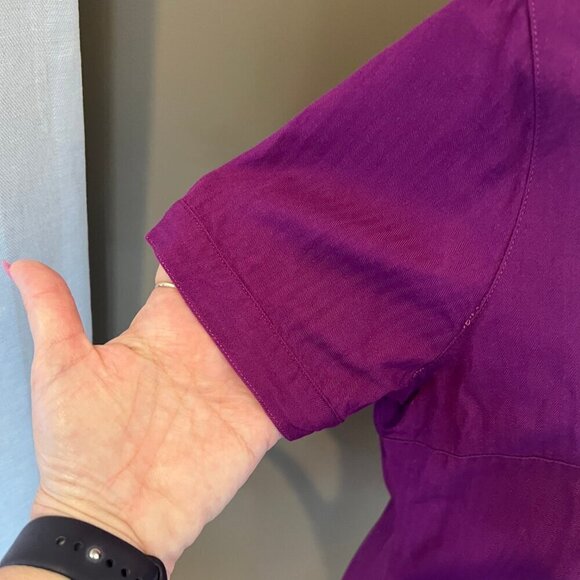 Women's Purple Basic Edition Short Sleeve button down shirt, fitted, Size Medium - Picture 2 of 8